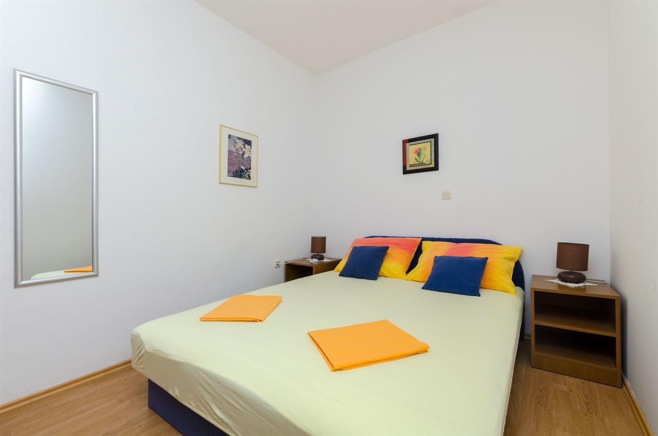 Apartments Zdenka 오미스 외부 사진