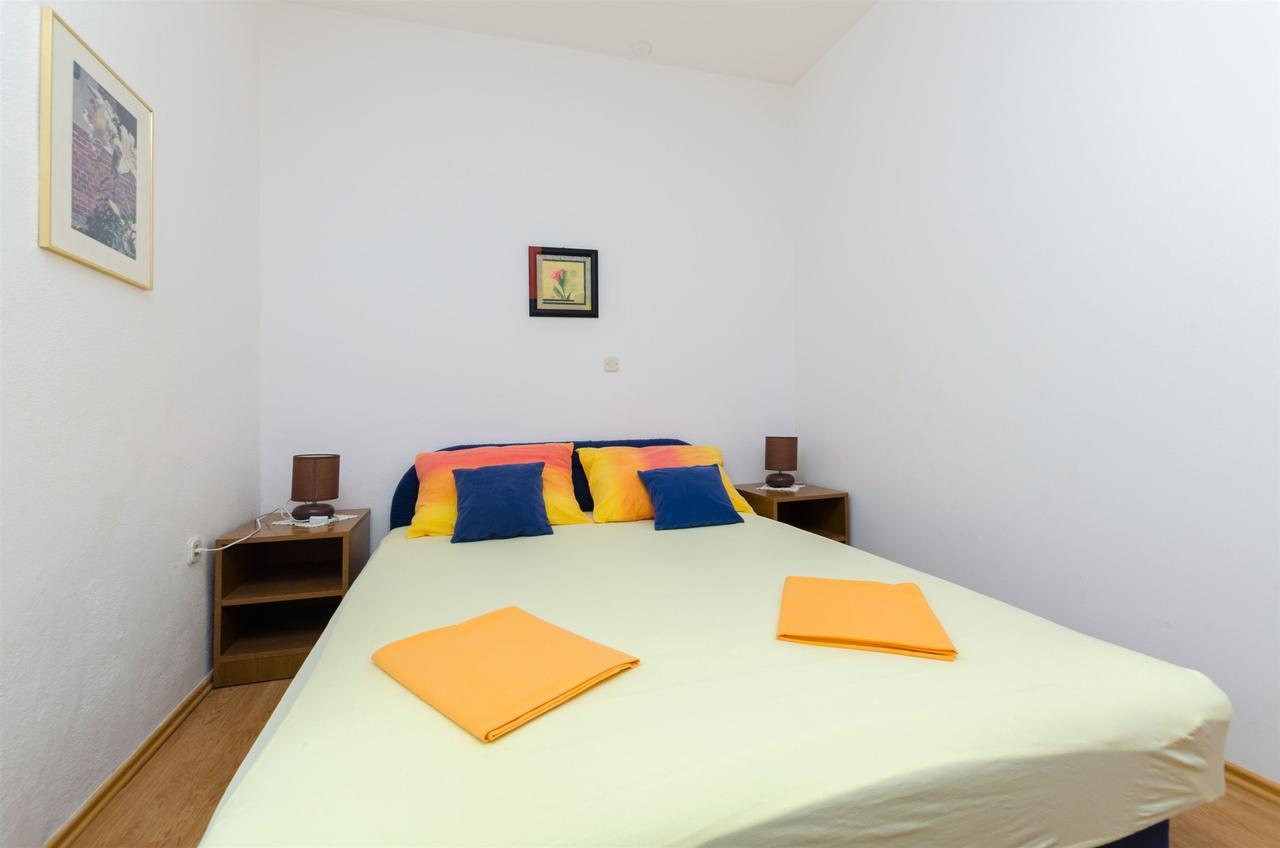 Apartments Zdenka 오미스 외부 사진