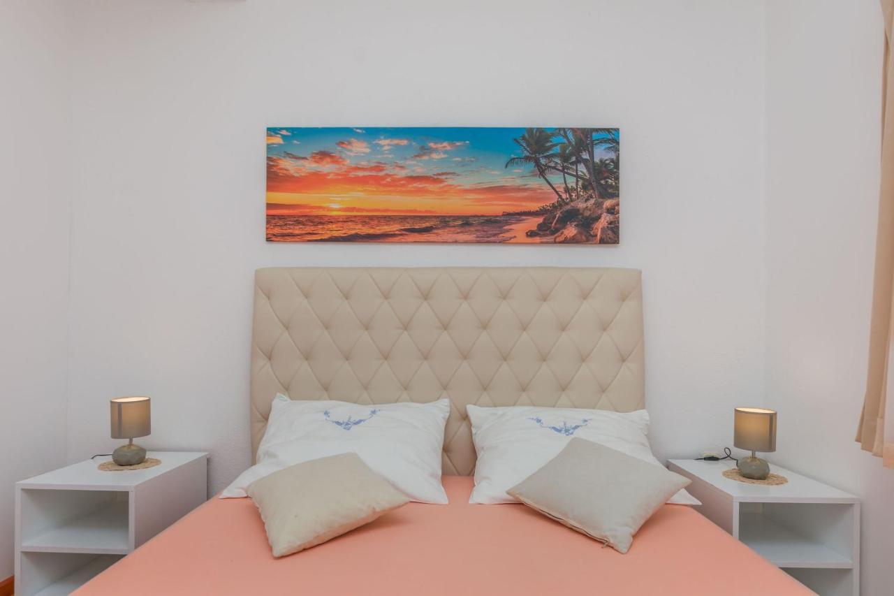 Apartments Zdenka 오미스 외부 사진
